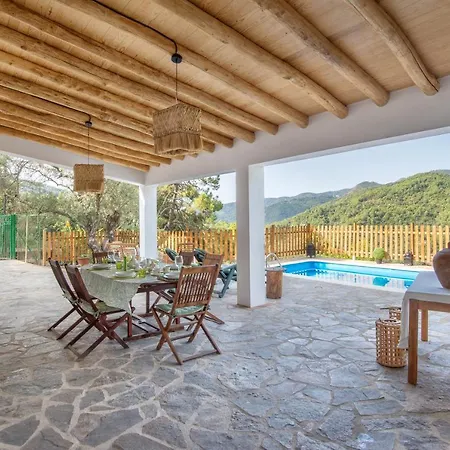 Monte Dios Сasa de vacaciones Jubrique